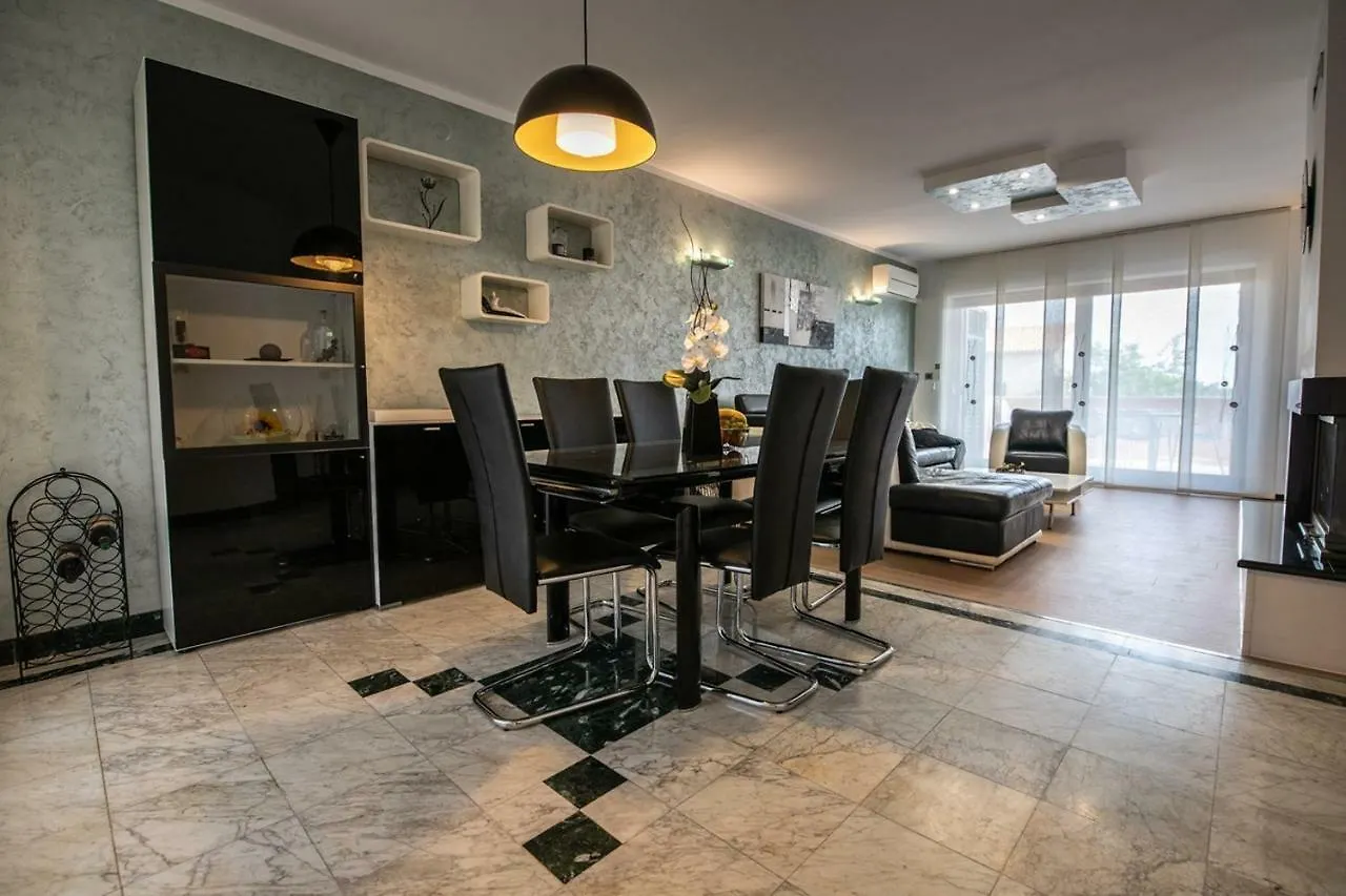 Cave Romane Apartment With Private Pool And Sea View Vinkuran 0*,